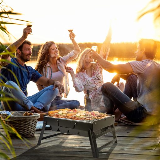 Hordozható faszenes grill utazáshoz és kerti sütéshez, kompakt grillező